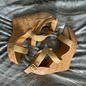 Chunky woven wedges